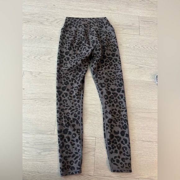 Varley Leggings Lot of 2 Animal Prints  Size XS EUC - Picture 4 of 9